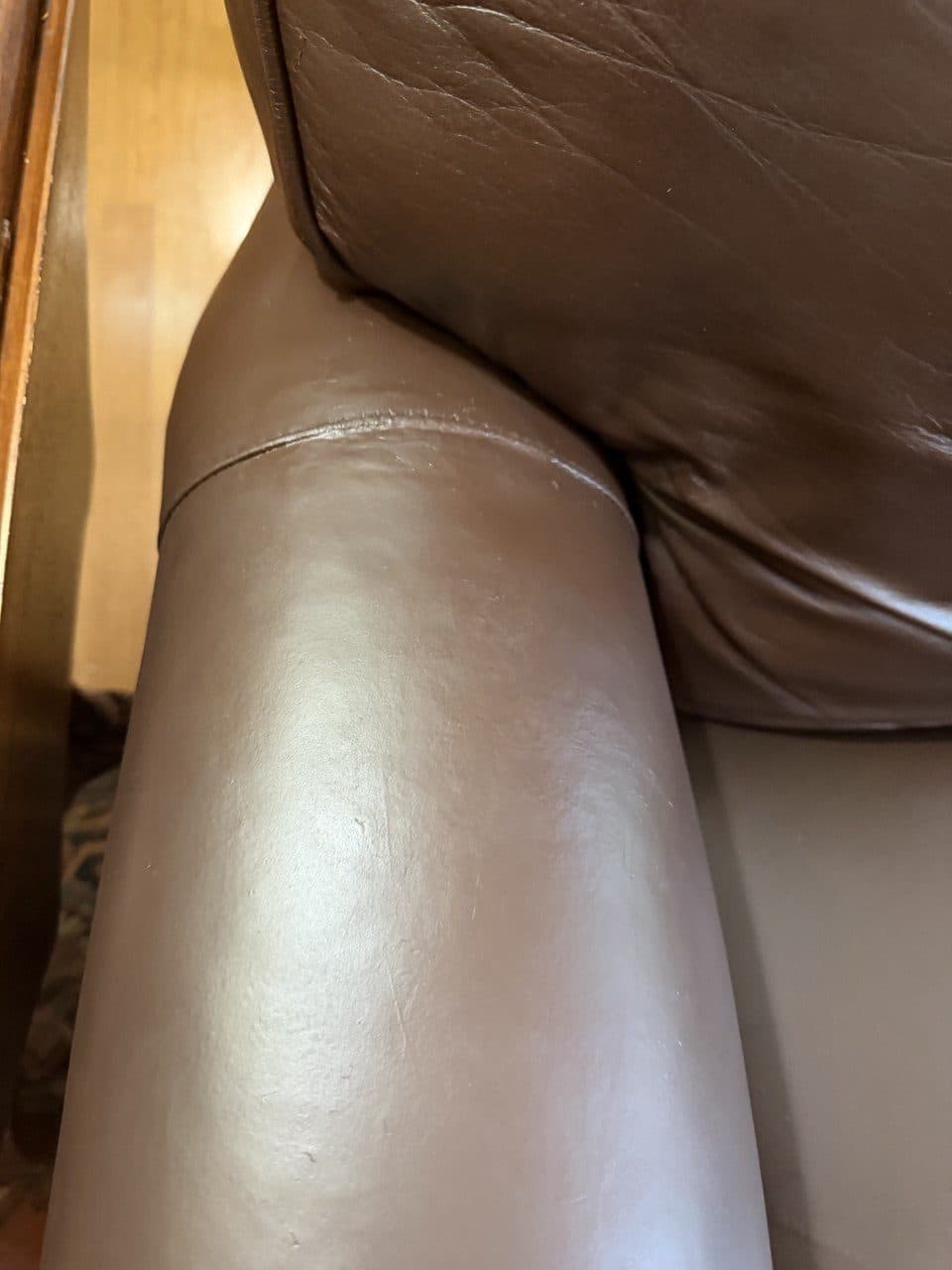 Leather Sofa Armrest Seam Repair And Color Restoration